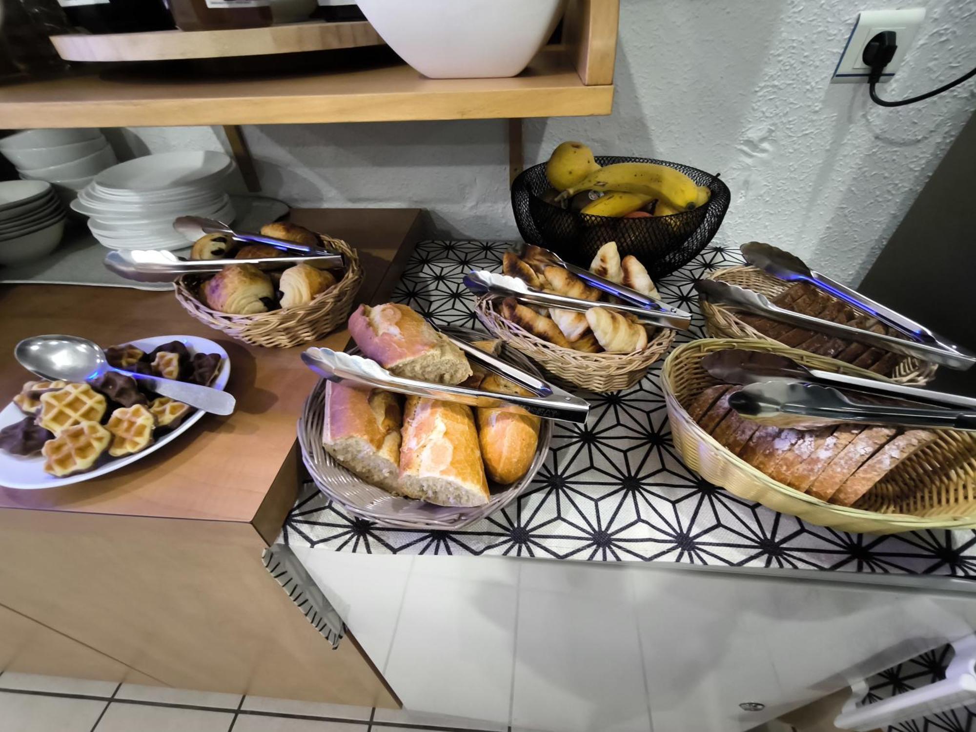Onet-le-Chateau Hotel Le Laury'S מראה חיצוני תמונה