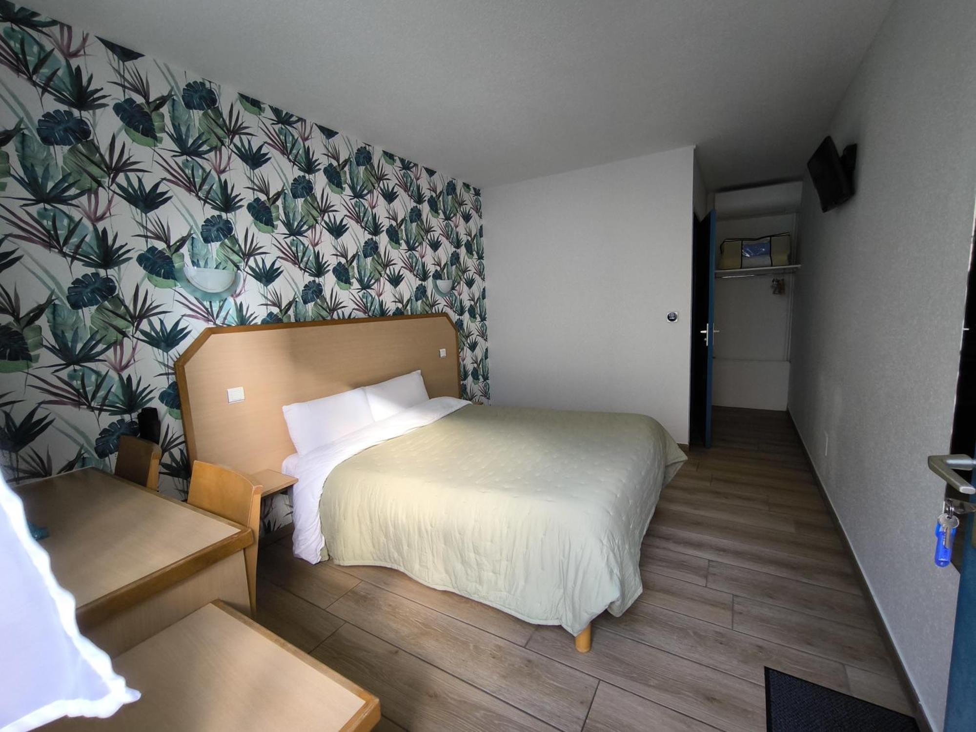 Onet-le-Chateau Hotel Le Laury'S מראה חיצוני תמונה